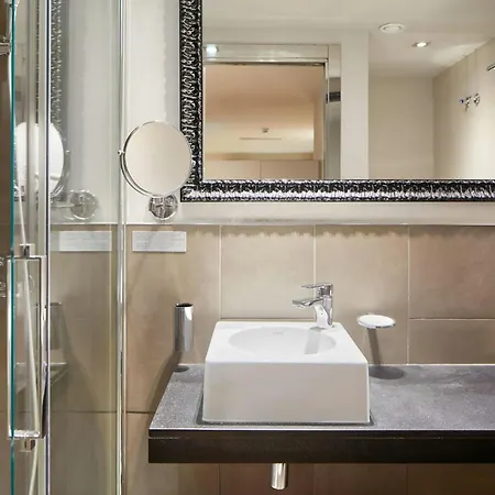 Vasanta Hotel Eixample, Sonder By Marriott Bonvoy Barcelona Exterior photo